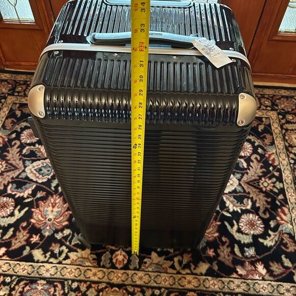 FPM Milano Bank light polycarbonate spinner suitcase made in Italy - Picture 13 of 16